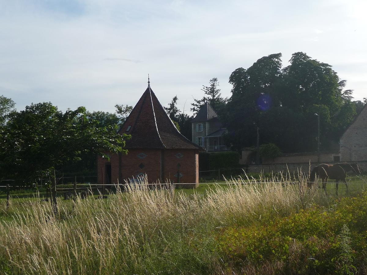 Bed and Breakfast Le Chateau Champagny-sous-Uxelles Экстерьер фото