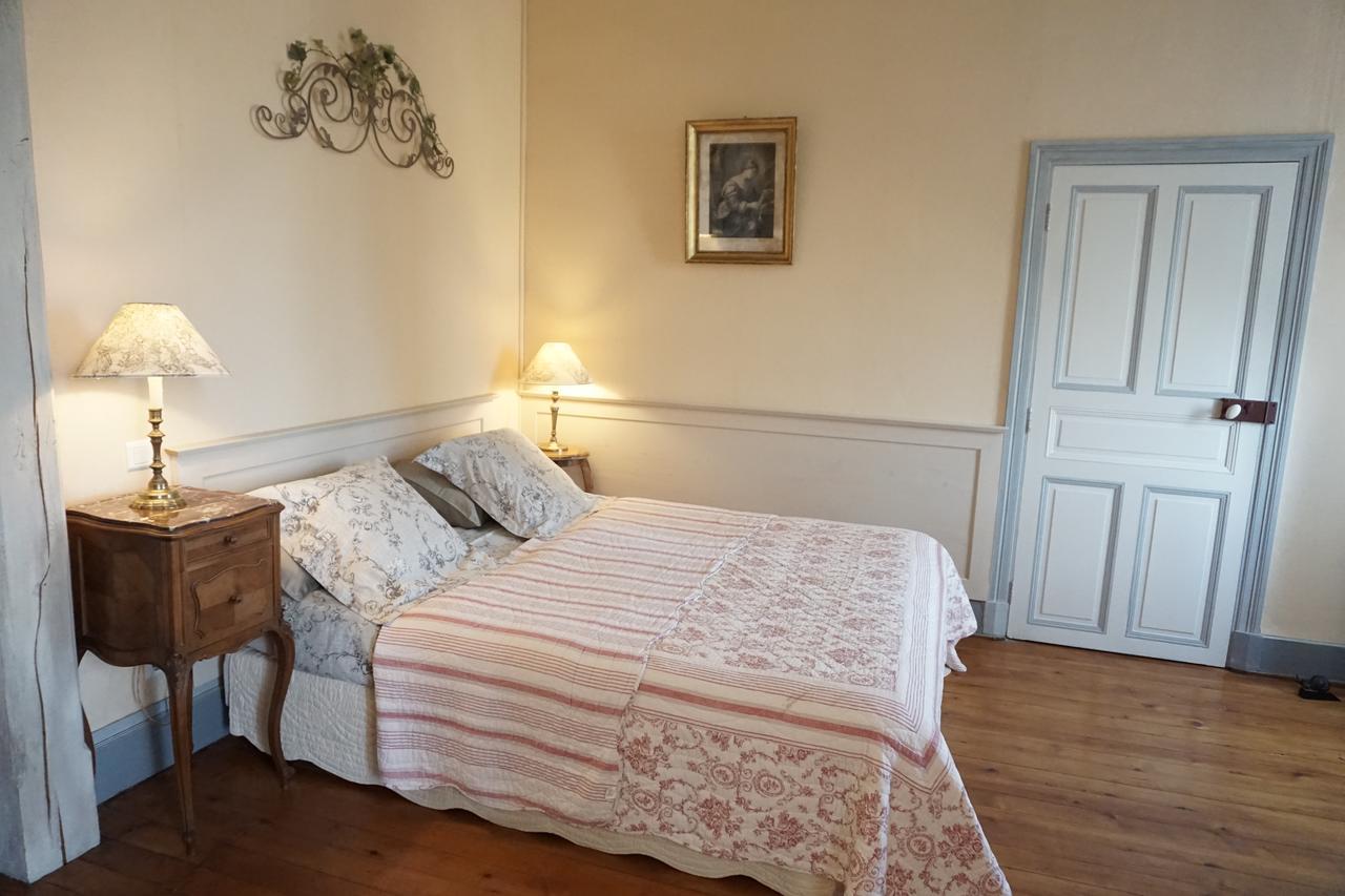 Bed and Breakfast Le Chateau Champagny-sous-Uxelles Экстерьер фото